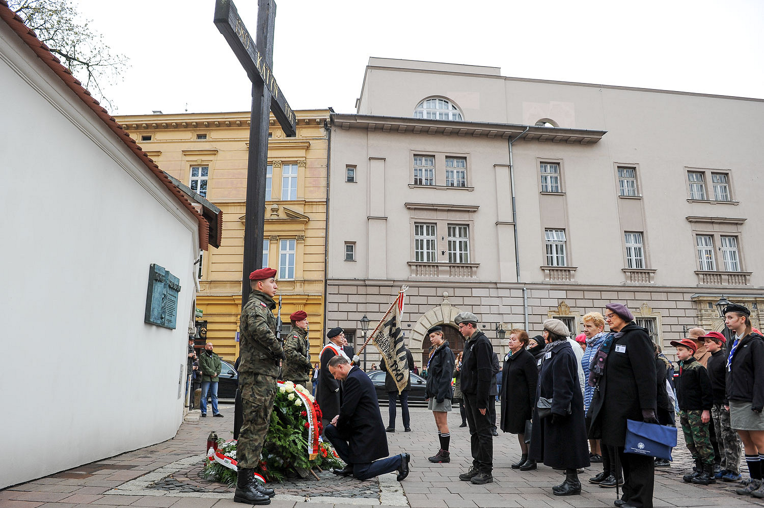 Hołd dla ofiar zbrodni katyńskiej - zdjęcie w treści artykułu