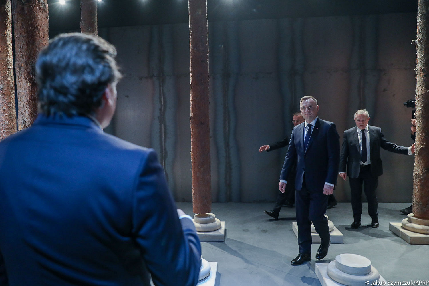 Prezydent na prezentacji ekspozycji głównej Mt 5,14 Muzeum Jana Pawła II i Prymasa Wyszyńskiego - zdjęcie w treści artykułu nr 2