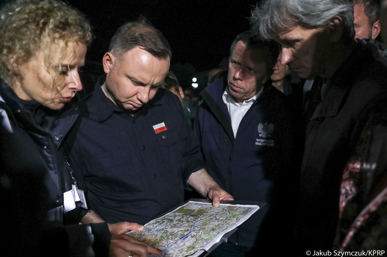 Andrzej Duda na terenach dotkniętych ulewami - zdjęcie w treści artykułu
