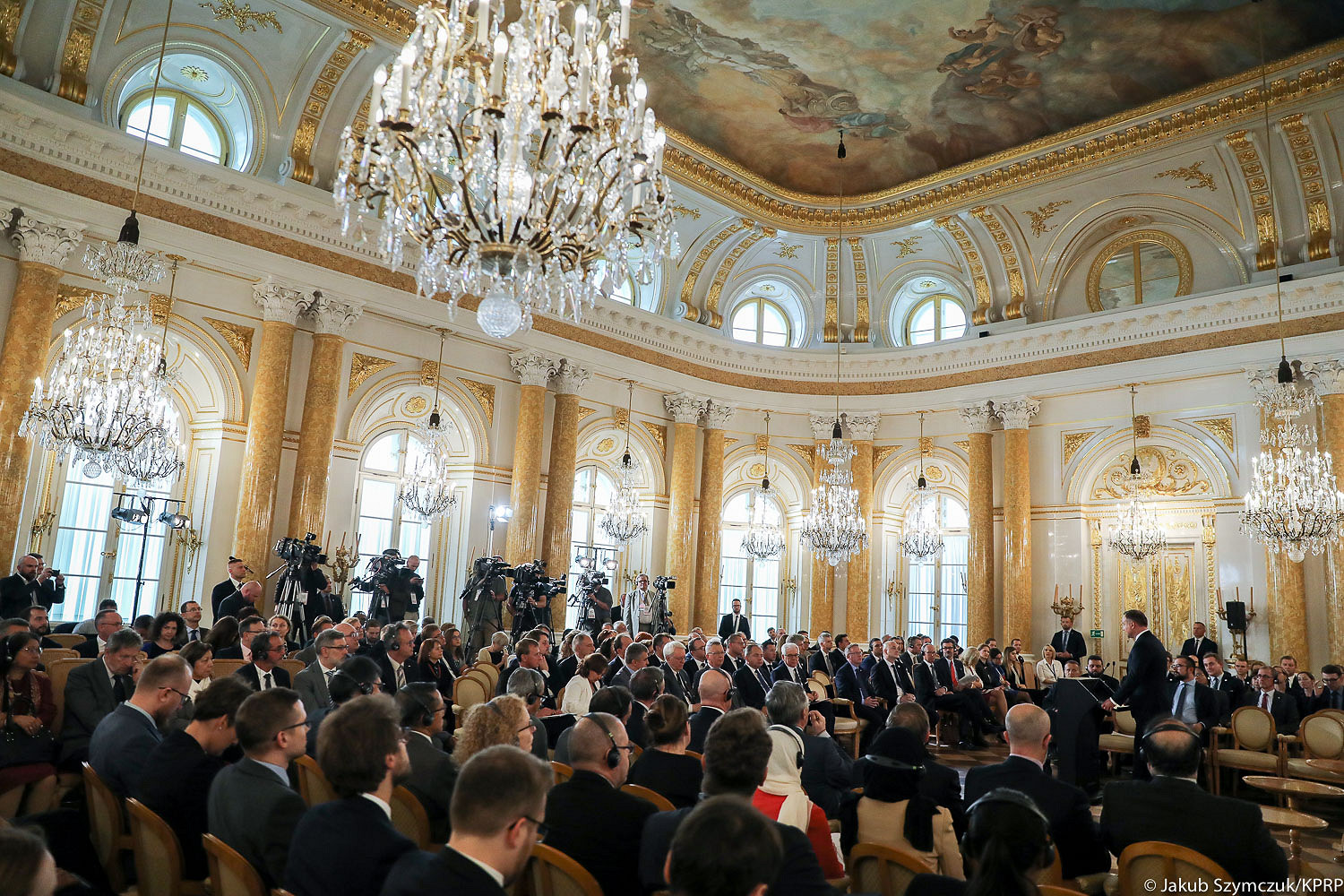 Prezydent na Jubileuszu 20-lecia Polskiego Instytutu Spraw Międzynarodowych - zdjęcie w treści artykułu nr 1