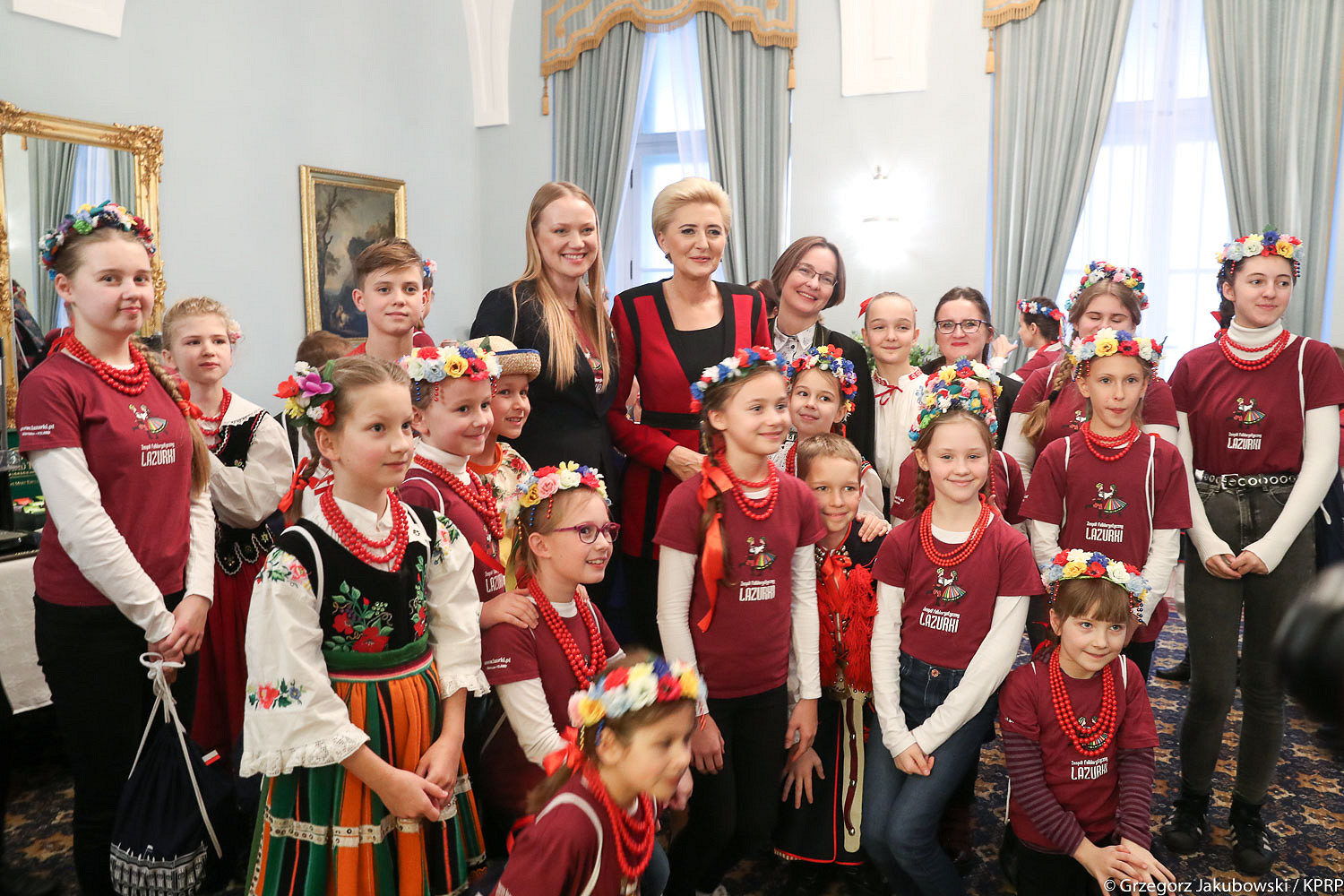 Młodzi pasjonaci polskiego folkloru w Pałacu Prezydenckim - zdjęcie w treści artykułu nr 1