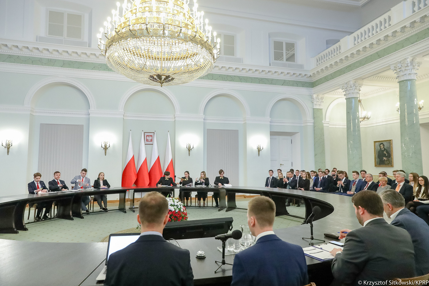 Debata oksfordzka w przeddzień rocznicy obrad przy Okrągłym Stole - zdjęcie w treści artykułu