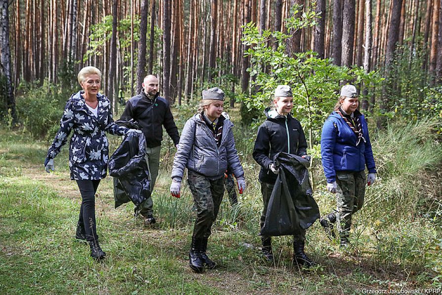 1369258127.jpg
