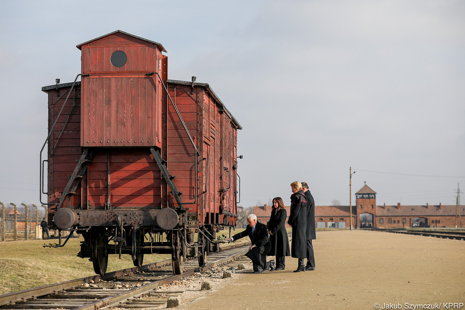 Przywódcy Polski i USA z wizytą w Muzeum Auschwitz [PL/ENG] - zdjęcie w treści artykułu nr 5