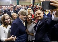 945902611.jpg