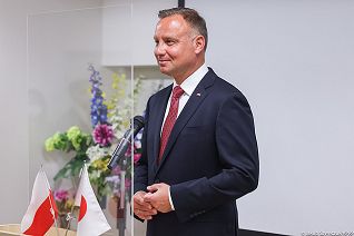 1838911561.jpg