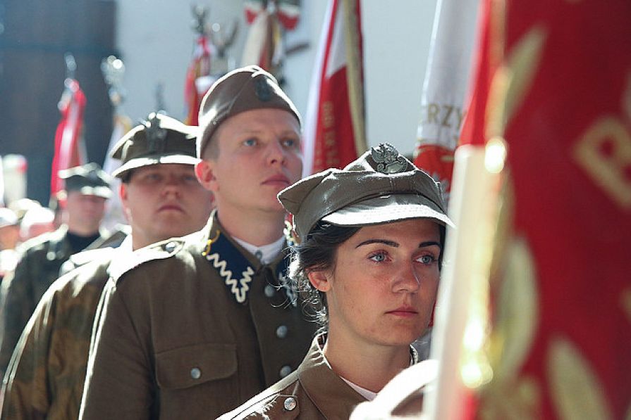 772837075.jpg