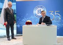 739761147.jpg