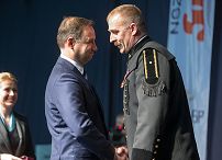 418352010.jpg