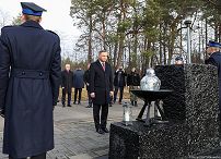 1946067704.jpg