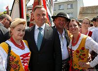 821651352.jpg