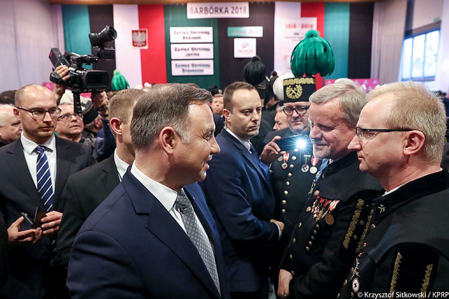 1016663496.jpg