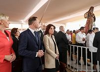 2012600930.jpg