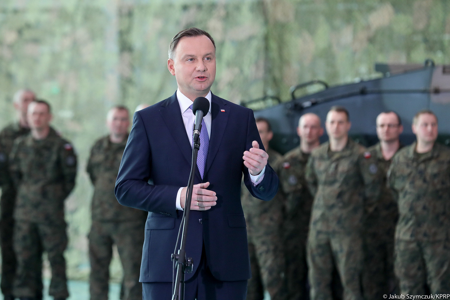 Wielkanocne spotkanie Prezydenta z żołnierzami i pracownikami wojska - zdjęcie w treści artykułu