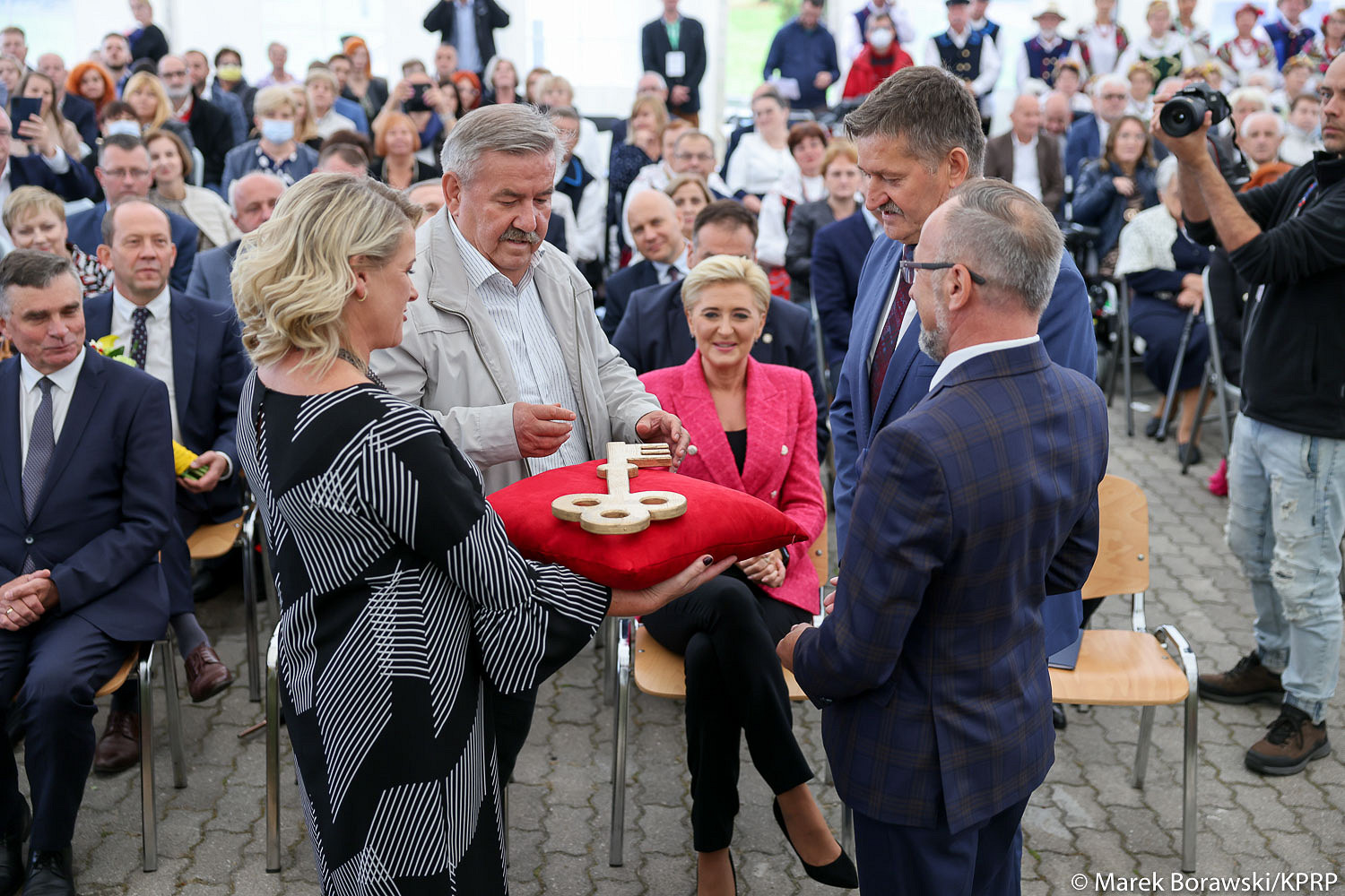 Otwarcie Domu Pomocy Społecznej w Żyrzynie - zdjęcie w treści artykułu