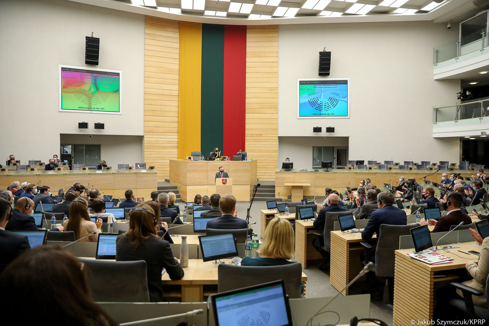 Wilno. Powołanie Rady Prezydenckiej i wizyta w parlamencie [PL/EN] - zdjęcie w treści artykułu nr 5