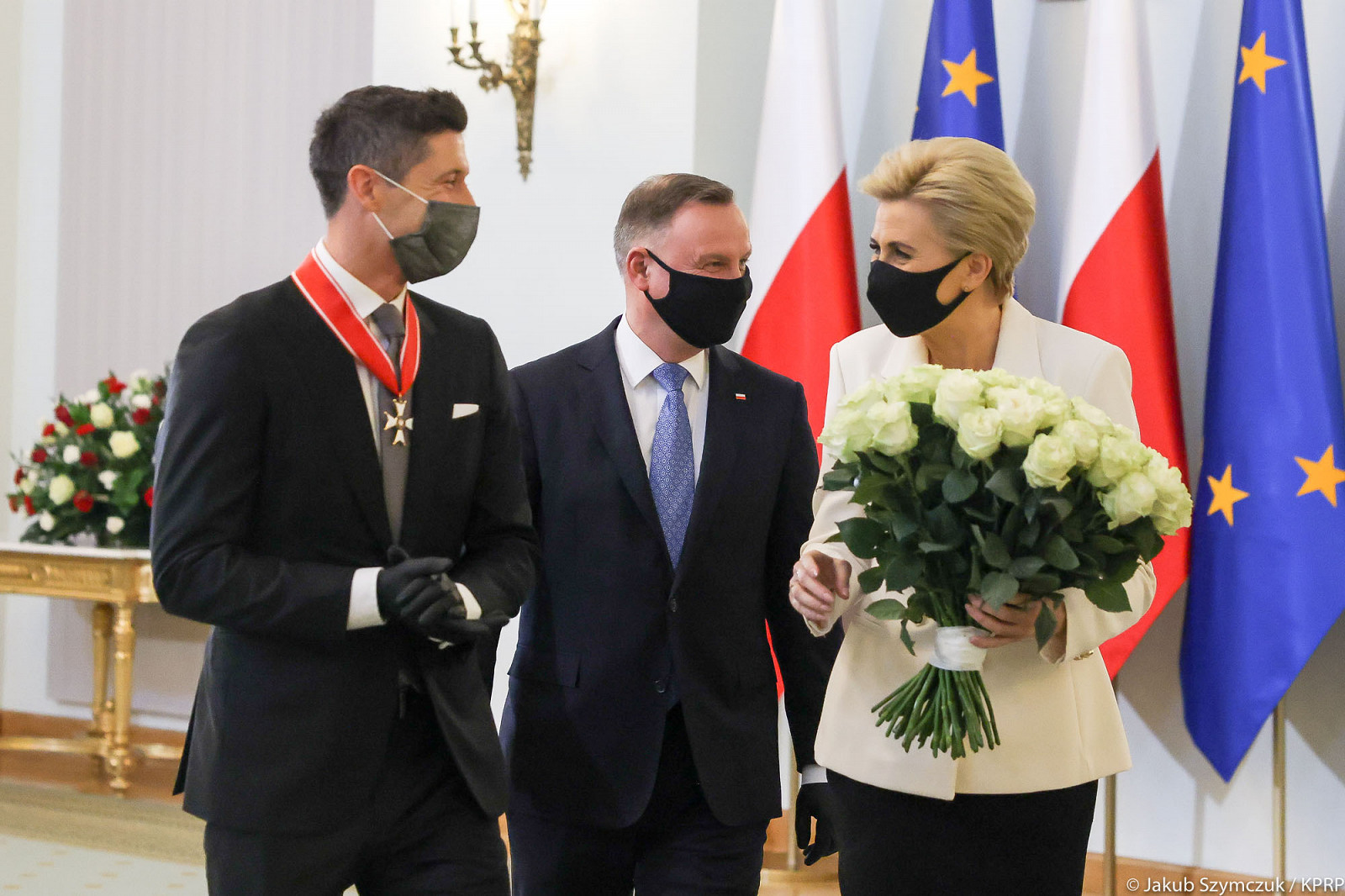 Prezydent odznaczył Roberta Lewandowskiego - zdjęcie w treści artykułu nr 1
