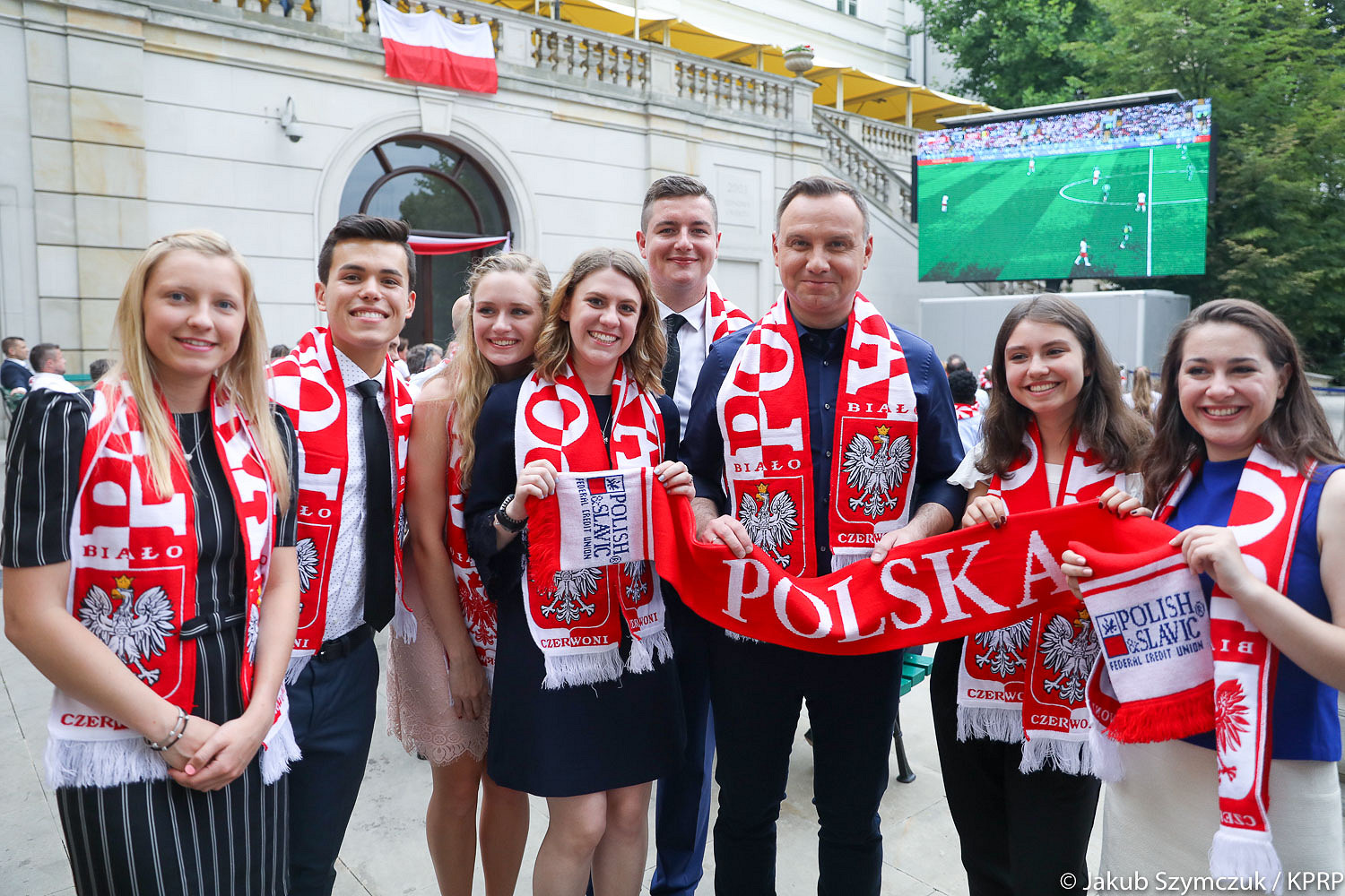 Strefa kibica w ogrodach Pałacu Prezydenckiego - zdjęcie w treści artykułu
