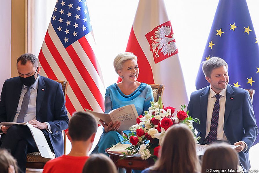 47382726.jpg