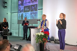 673045848.jpg
