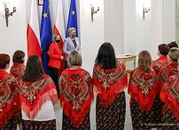016_Agata_Kornhauser-Duda_spotkanie_KGW_Warzanki_20220121_GJA_0341.jpg