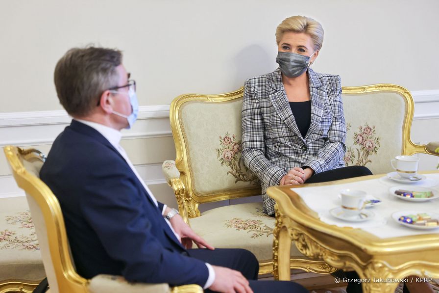 004_Agata_Kornhauser-Duda_ksiadz_Dziekonski_20220128_GJB_1191.jpg