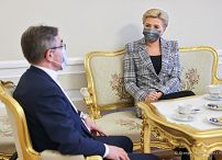 004_Agata_Kornhauser-Duda_ksiadz_Dziekonski_20220128_GJB_1191.jpg
