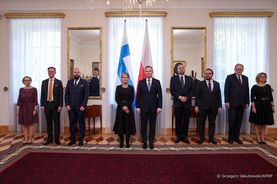 16__Andrzej_Duda_Ambasador_Finlandii_Paivi_Maarit_Laine_20221010_GJB_9223.jpg