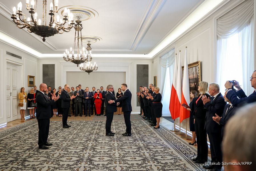 04__Andrzej_Duda_Zmiany_w_skladzie_Kierownictwa_KPRP_20221010_JS__2188.jpg