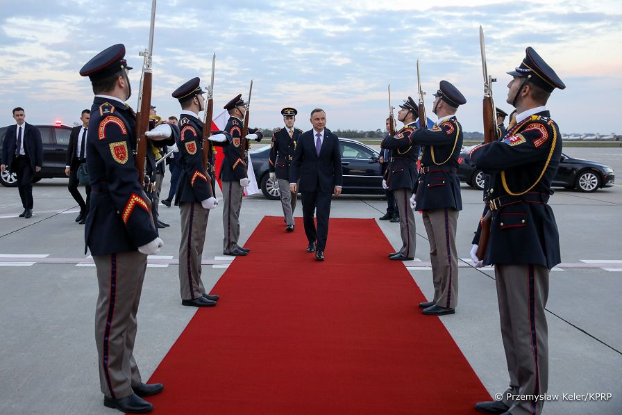 18__Andrzej_Duda_Slowacja_odlot_20221011_PK1_9871.jpg