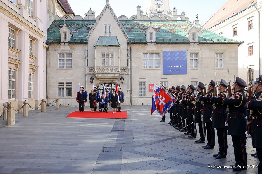 08__Andrzej_Duda_Slowacja_V4_20221011_PK1_9496.jpg