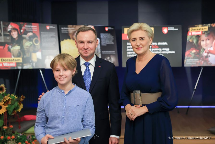 05__Andrzej_Agata_Duda_podopieczni_Fundacji_Dorastaj_z_Nami_20221013_GJA_0283.jpg