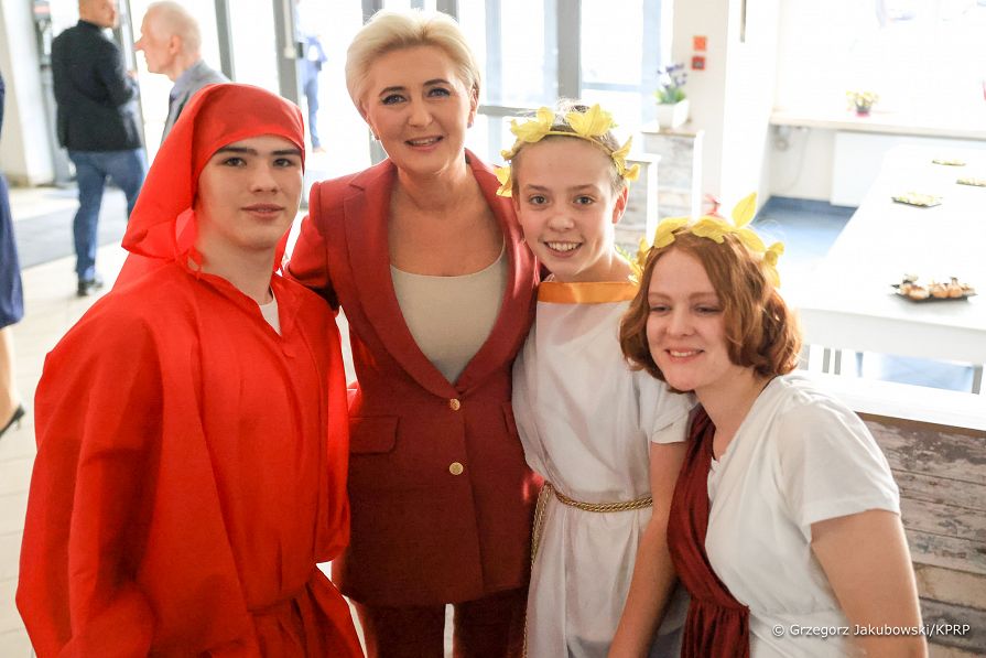20__Agata_Kornhauser_Duda_polonijne_LO_niepubliczne_Klasyk_20221014_GJA_1622.jpg