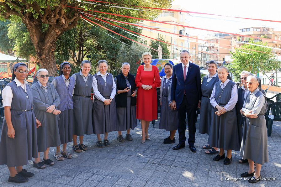 27__Agata_Kornhauser_Duda_szkola_przedszkole_Siostr_Urszulanek_Rzym_20221018_GJA_5578.jpg
