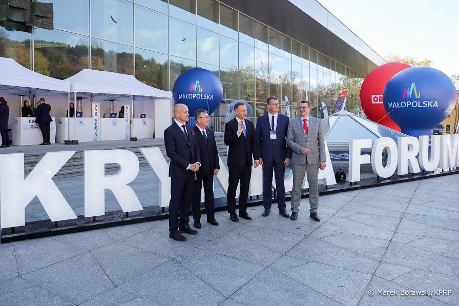 01__Andrzej_Duda_Krynica_Forum_20221020_MB2_8753.jpg