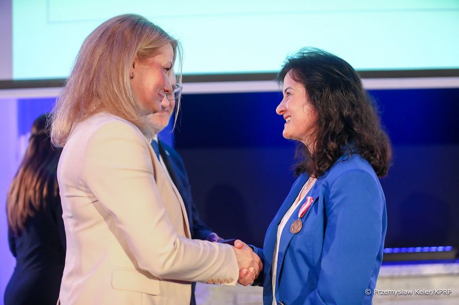 09__Barbara_Brodowska_Maczka_30-lecie_Panstwowej_Inspekcji_Farmaceutycznej_20221028_PK2_2156.jpg