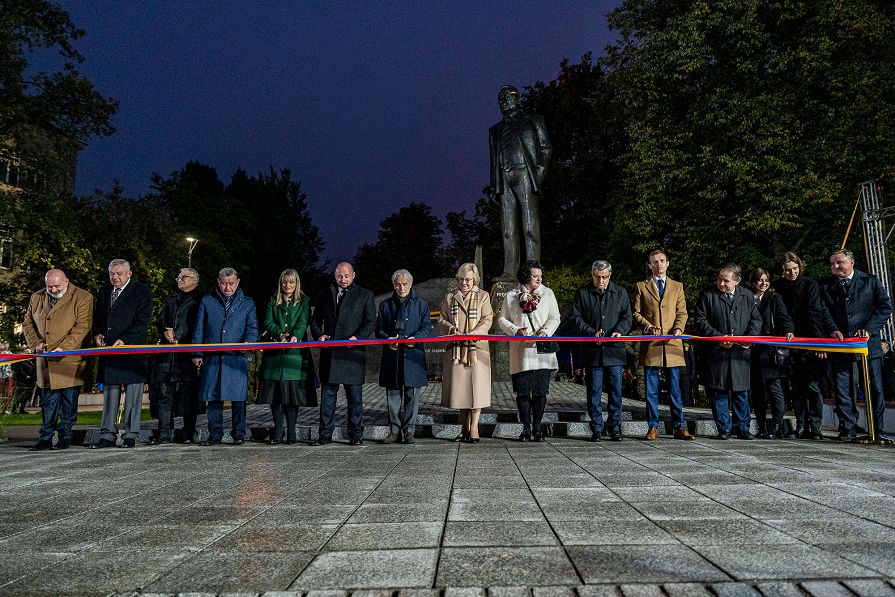 06_Min_Siewiera_20220930_Pomnik Zbigniewa Religii inauguracja Zabrze 30 września 2022 fot. Paweł JaNic Janicki 113.jpg