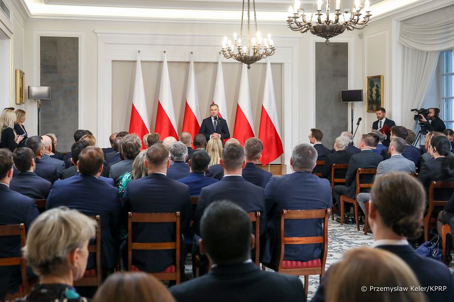 09__Andrzej_Duda_odznaczenia_Polska_Agencja_Inwestycji_Handlu_20221004_PK1_8025.jpg