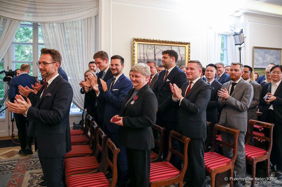 03__Andrzej_Duda_odznaczenia_Polska_Agencja_Inwestycji_Handlu_20221004_PK1_7929.jpg