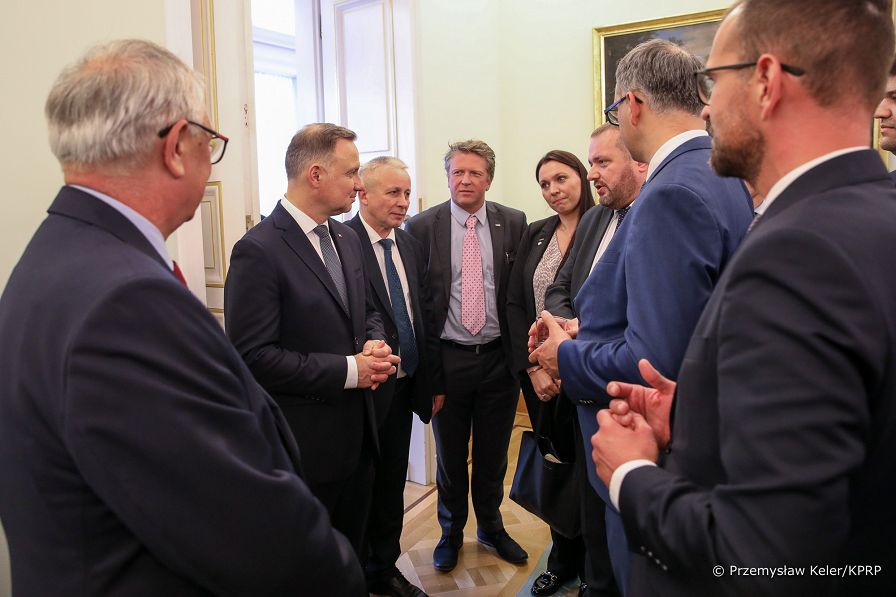 14__Andrzej_Duda_odznaczenia_Polska_Agencja_Inwestycji_Handlu_20221004_PK1_8276.jpg