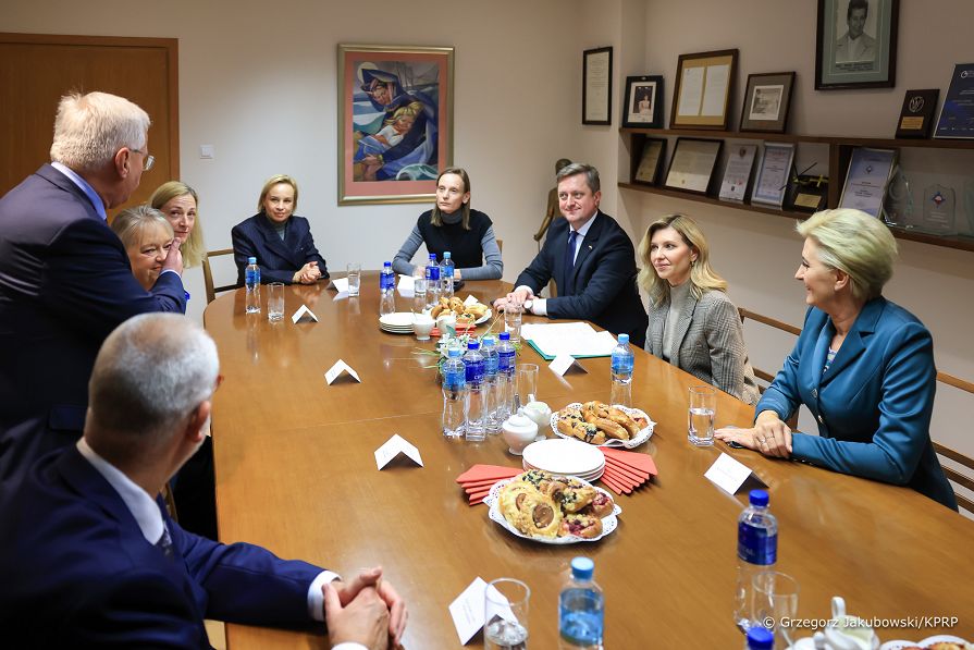 03__Agata_Kornhauser_Duda_Olena_Zelenska_Centrum_Zdrowia_Dziecka_20221004_GJA_0210.jpg