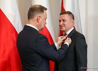 04__Andrzej_Duda_odznaczenia_Polska_Agencja_Inwestycji_Handlu_20221004_PK1_7944.jpg