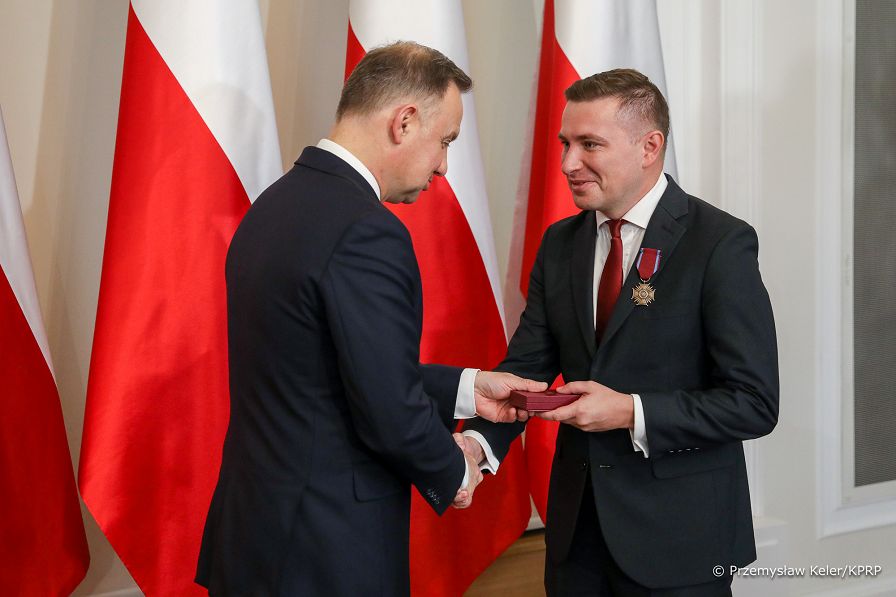 06__Andrzej_Duda_odznaczenia_Polska_Agencja_Inwestycji_Handlu_20221004_PK1_7956.jpg