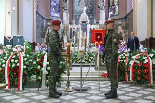 05__Andrzej_Duda_pogrzeb_MIeszyslawa_Gila_20221007_JS__2161.jpg