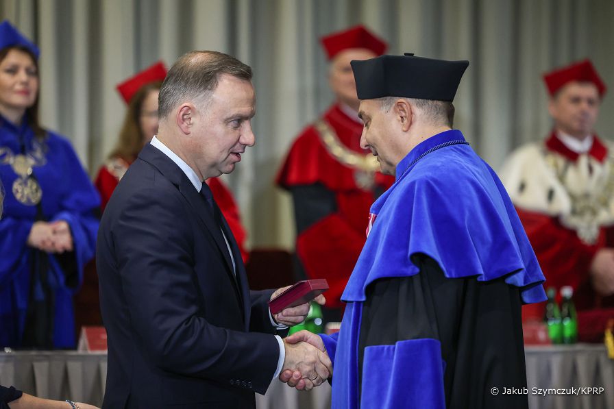 01__Andrzej_Duda_uniwersytet_Ekonominczy_Krakow_20221007_JSZ_9882.jpg