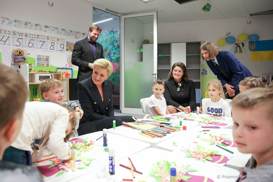 013_Agata_Kornhauser-Duda_Diana_Nausediene_dzieci_20221110_PK1_0137.jpg