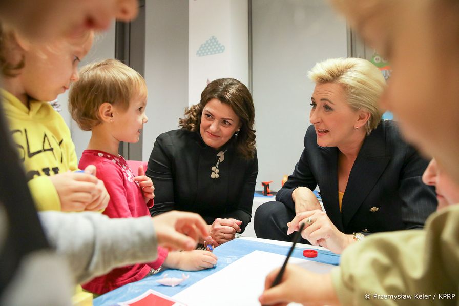 003_Agata_Kornhauser-Duda_Diana_Nausediene_dzieci_20221110_PK1_9046.jpg