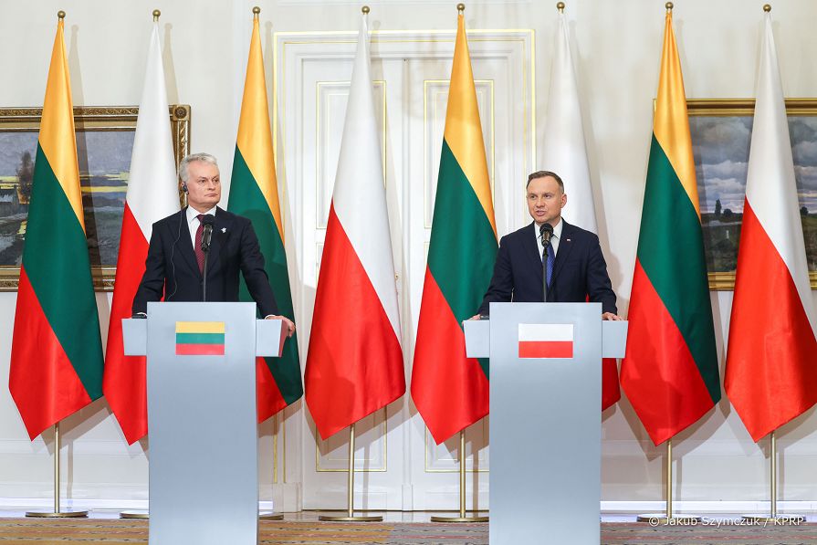 007_Andrzej_Duda_Gitanas_Nauseda_konferencja_20221110_JS__8343.jpg