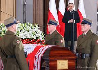 040_Andrzej_Duda_powtorny_pochowek_prezydentow_RP_20221112_GJB_8863.jpg
