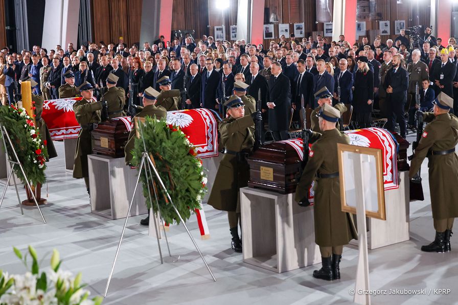 018_Andrzej_Duda_powtorny_pochowek_prezydentow_RP_20221112_GJB_8644.jpg